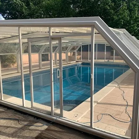 Maison Familiale Avec Piscine Proche Perigueux Holiday home Chancelade
