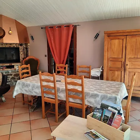 Holiday home Maison Familiale Avec Piscine Proche Perigueux Chancelade